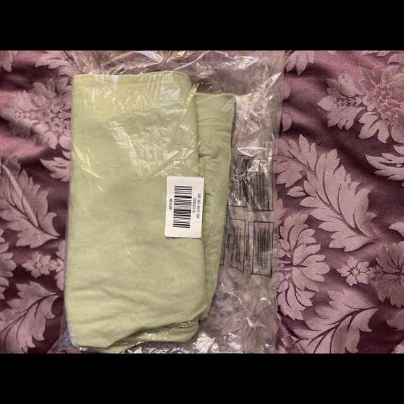 NWT - Hollister Ultra High Rise woven joggers - Picture 9 of 9